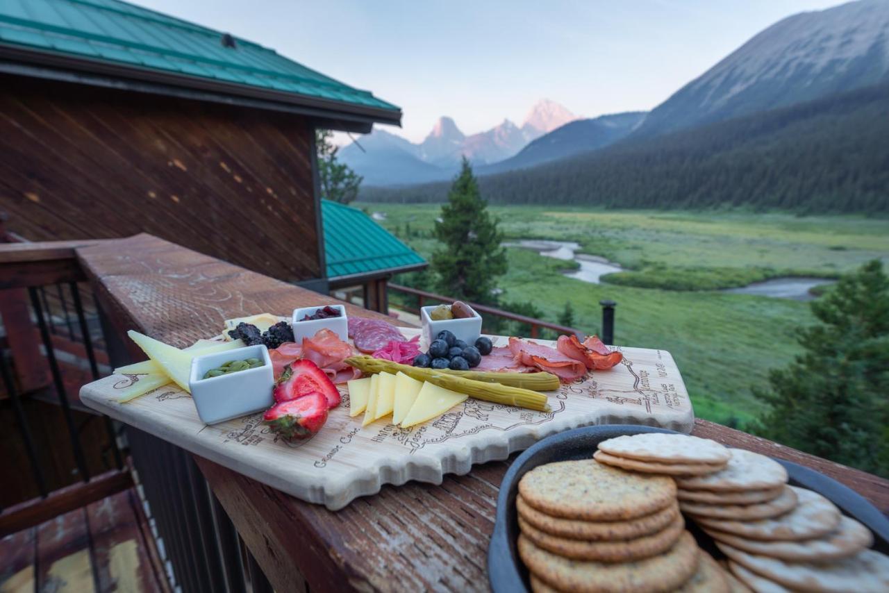 Mount Engadine Lodge Kananaskis Exteriör bild