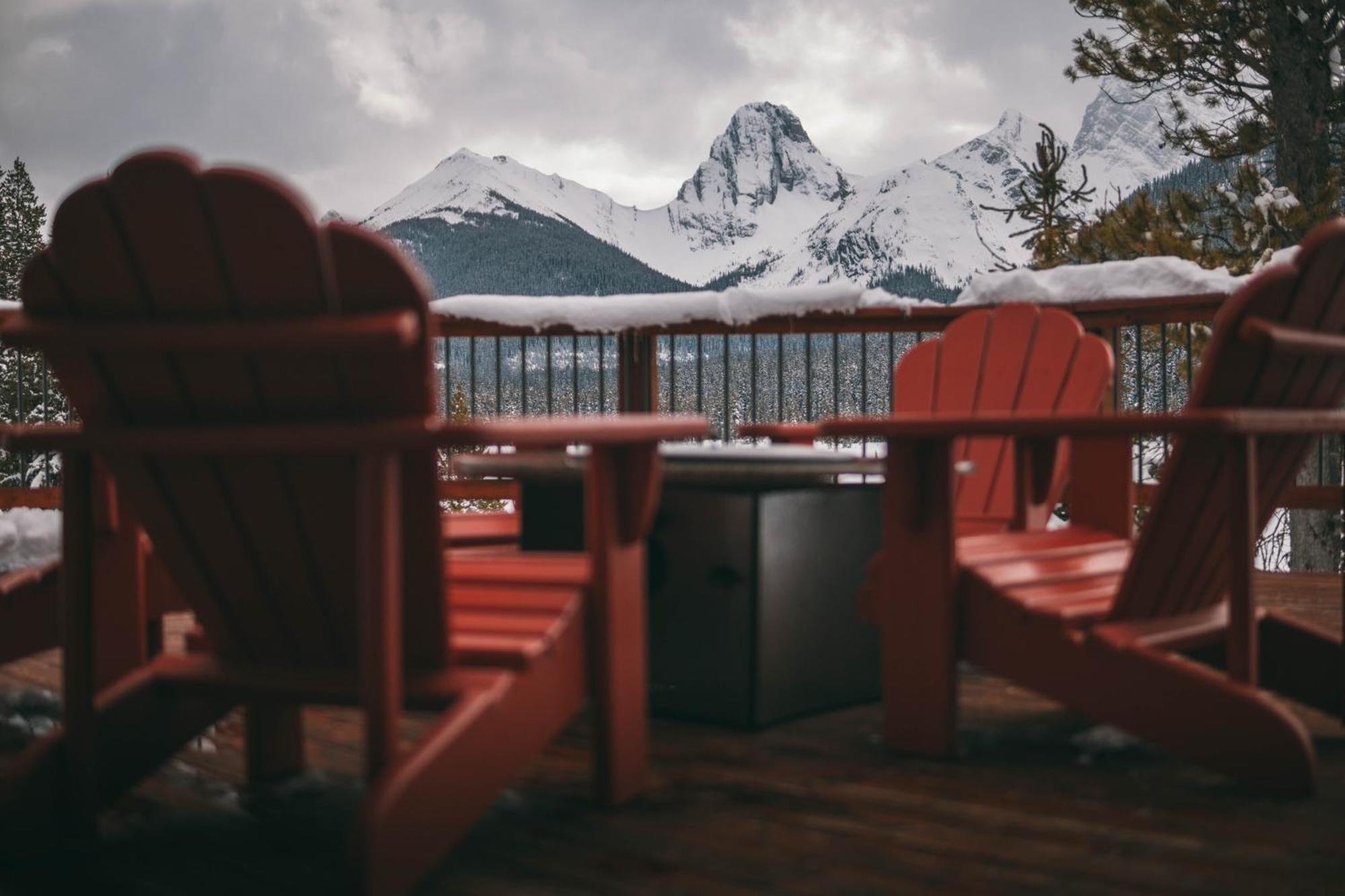 Mount Engadine Lodge Kananaskis Exteriör bild